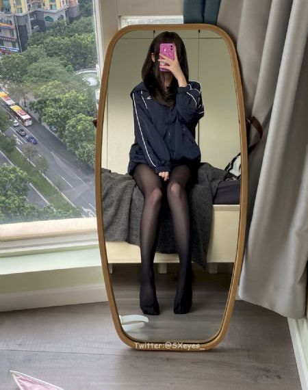 动漫美女张开腿露出尿口来摸_HD1280高清在线观看视频