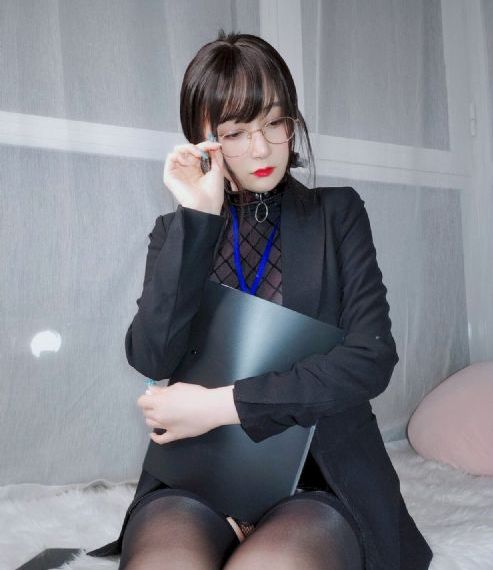 男人被踢蛋碎和女人生孩子哪个疼_云播手机免费观看完整